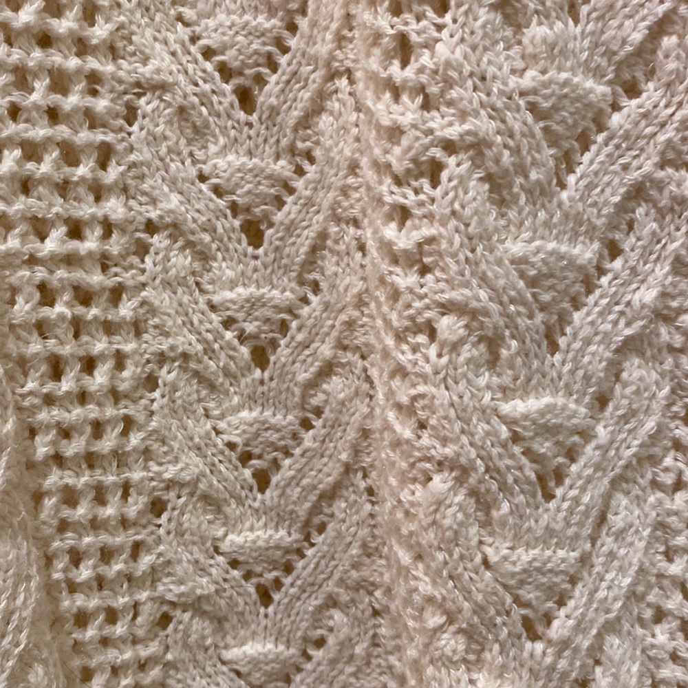 V-Neck Ivory knit sweater w/out tags S/M - Picture 2 of 5